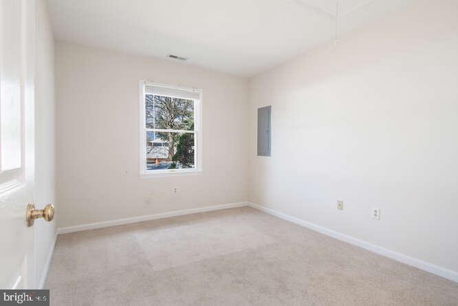 QUEENSTOWN VILLAGE - Residential