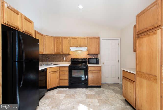 QUEENSTOWN VILLAGE - Residential