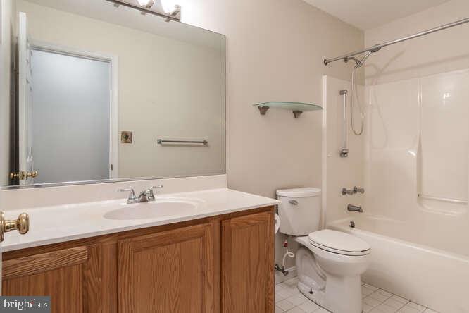 QUEENSTOWN VILLAGE - Residential