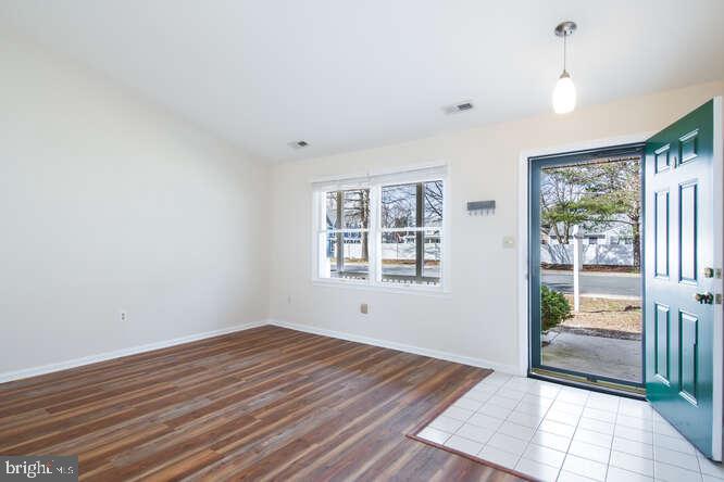 QUEENSTOWN VILLAGE - Residential