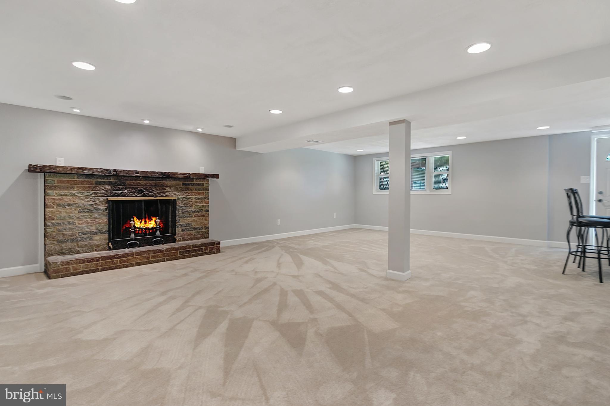 CRESTVIEW MANOR - Residential