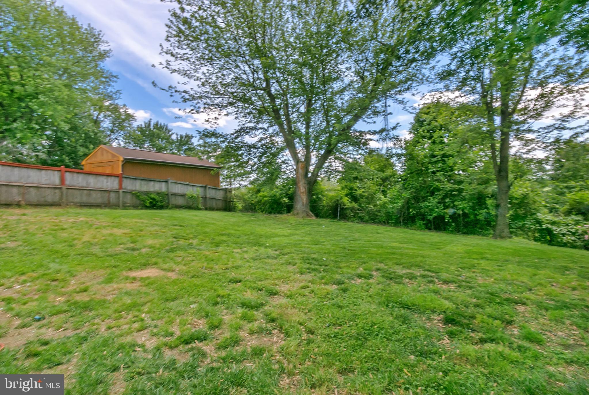 CRESTVIEW MANOR - Residential