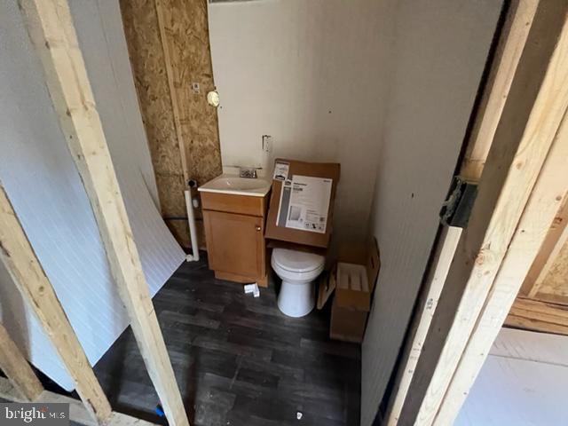 BELL HOLLOW ESTATES - Land