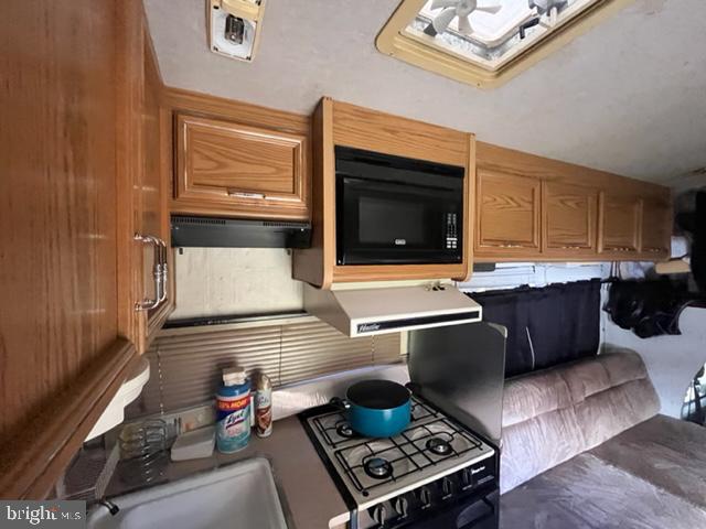 BELL HOLLOW ESTATES - Land