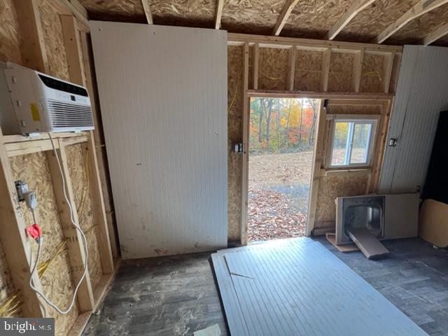 BELL HOLLOW ESTATES - Land