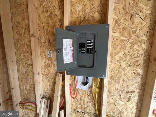 BELL HOLLOW ESTATES - Land