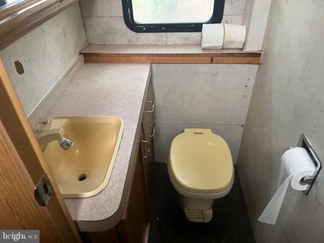 BELL HOLLOW ESTATES - Land