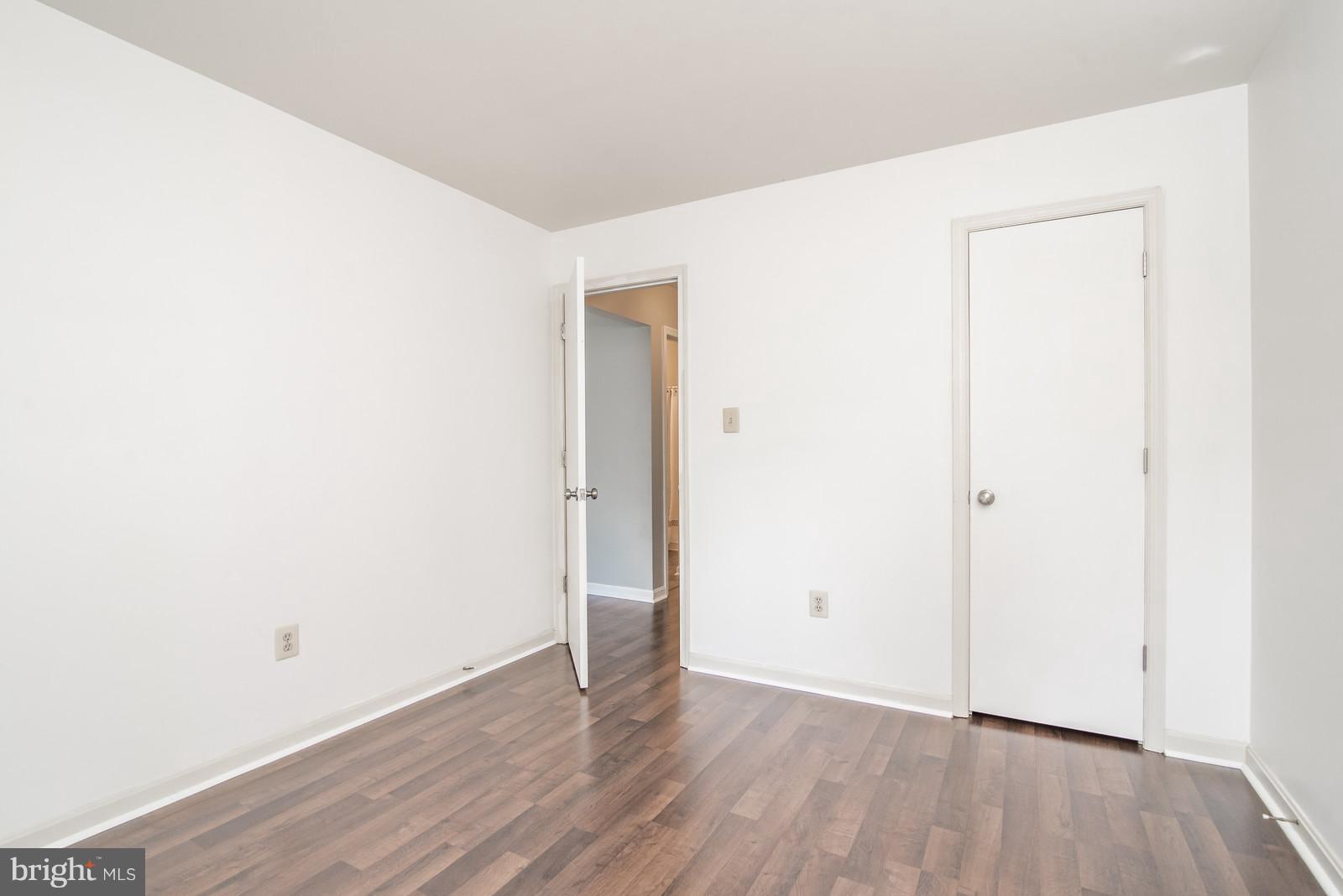 LAKE WILDERNESS - Residential Lease