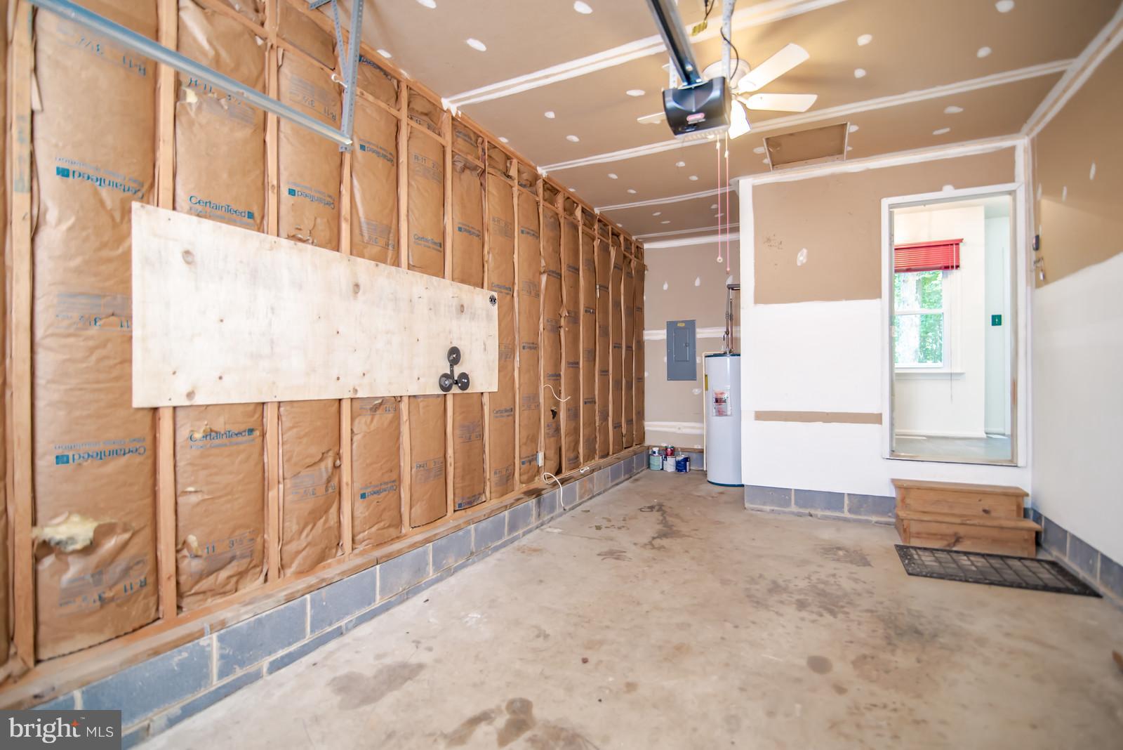 LAKE WILDERNESS - Residential Lease