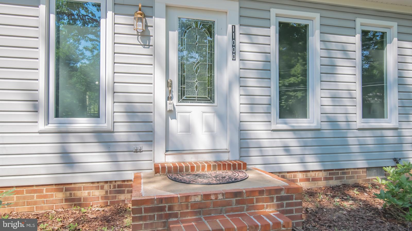 LAKE WILDERNESS - Residential Lease