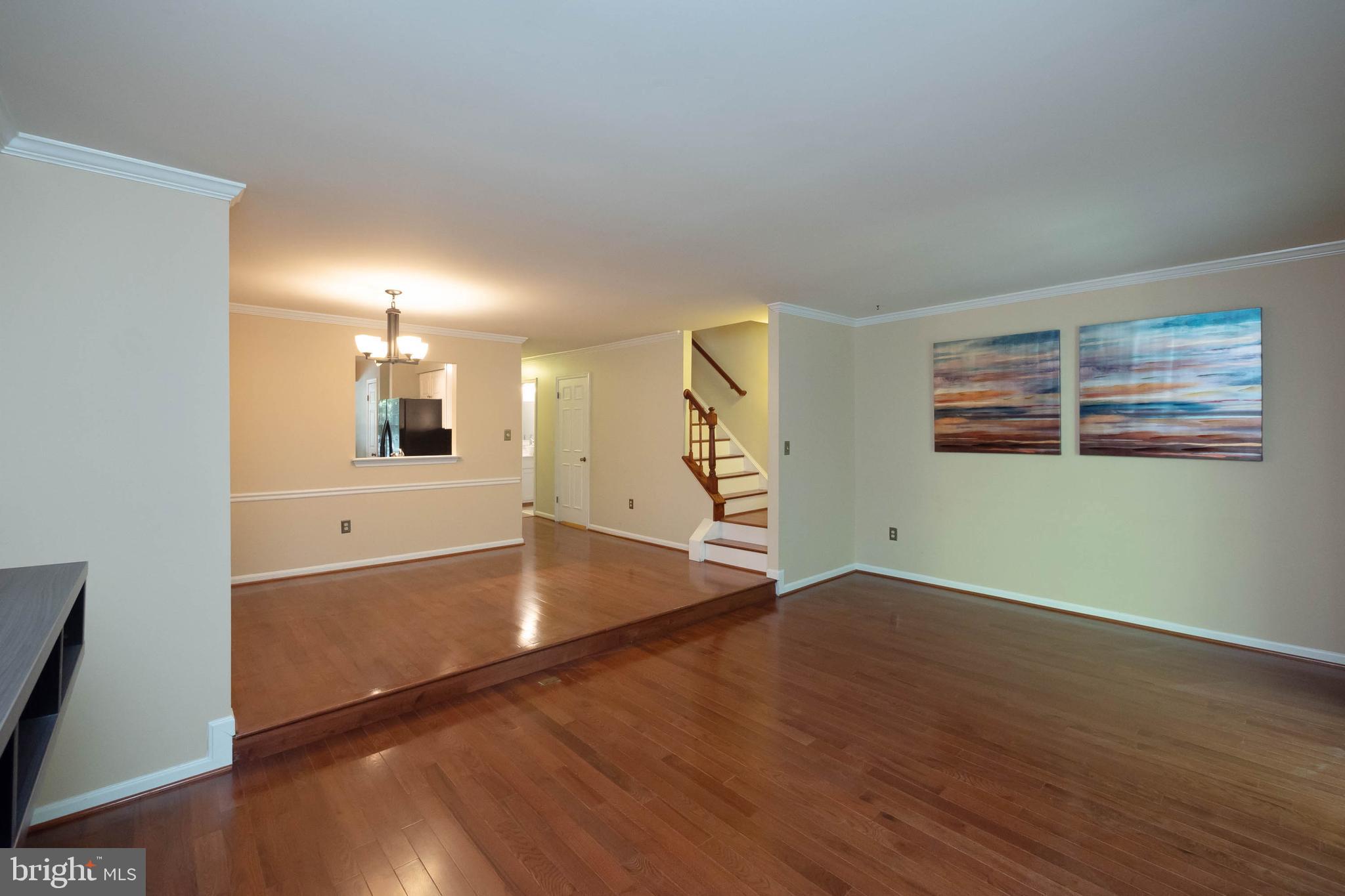 RUNNYMEADE - Residential