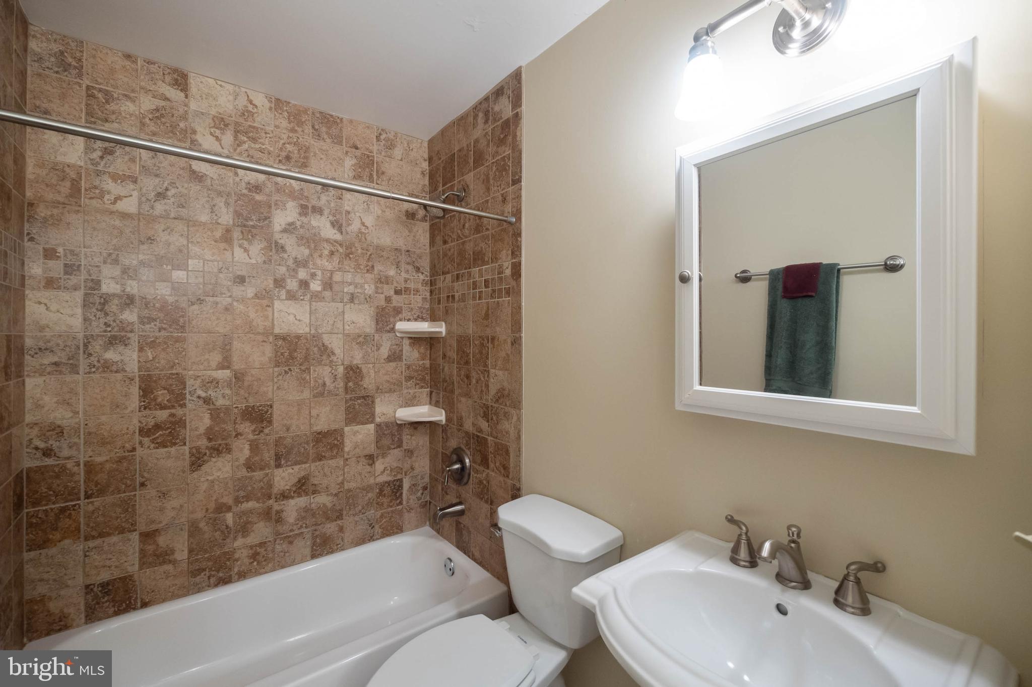 RUNNYMEADE - Residential