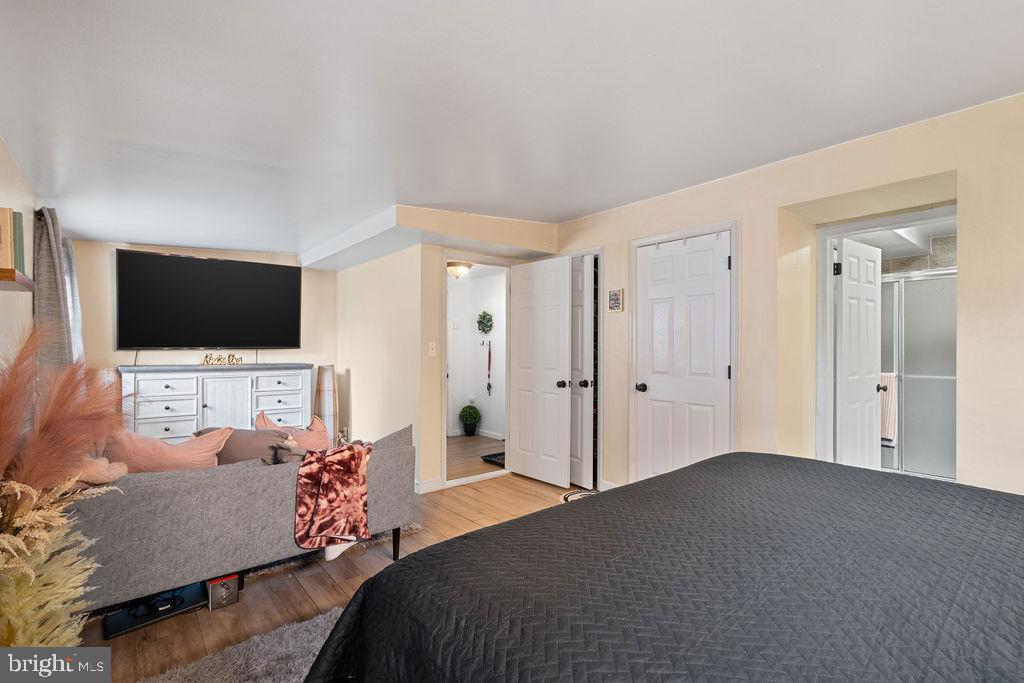 FAIRMONT - Residential