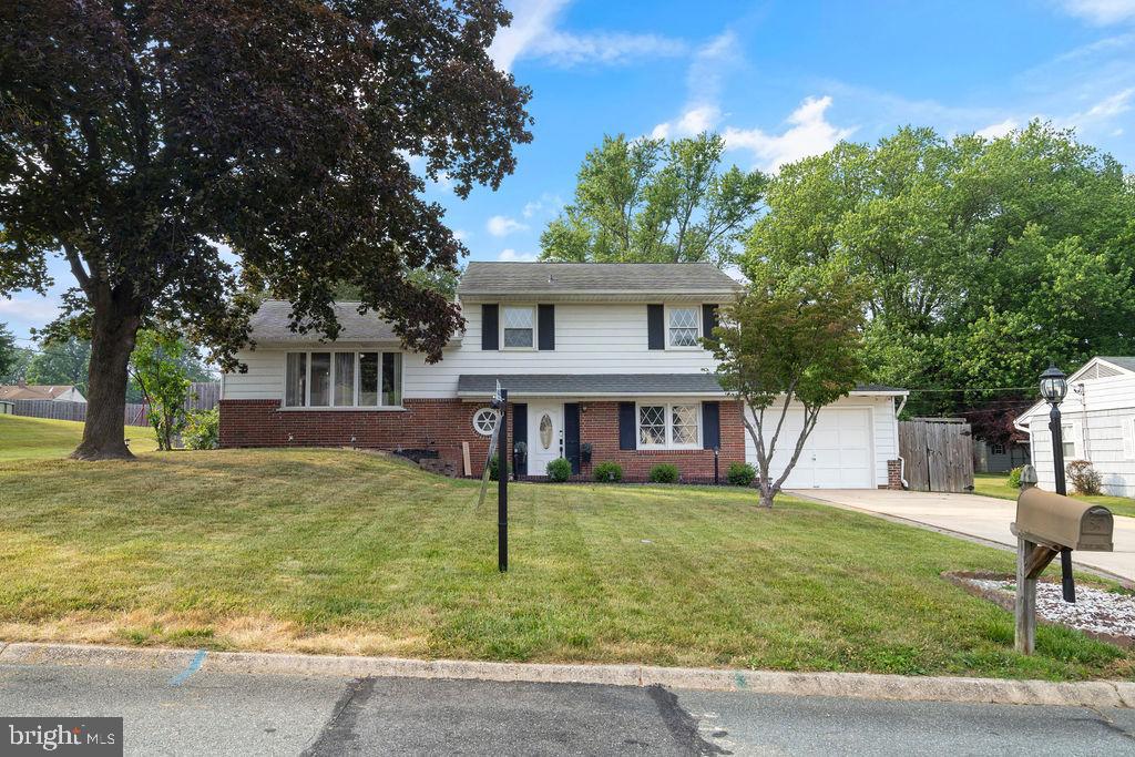 FAIRMONT - Residential