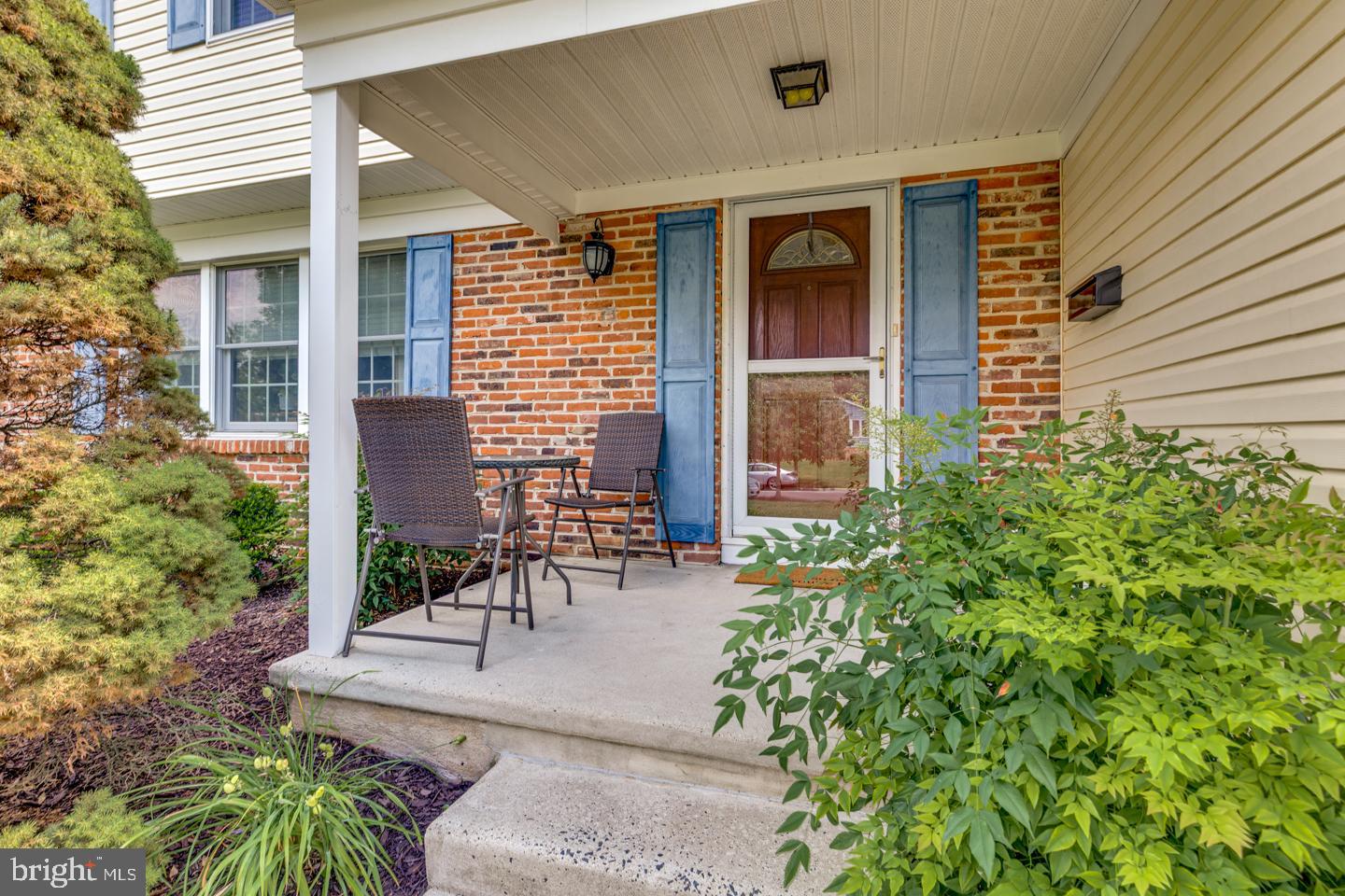 3 EUSTACE COURT