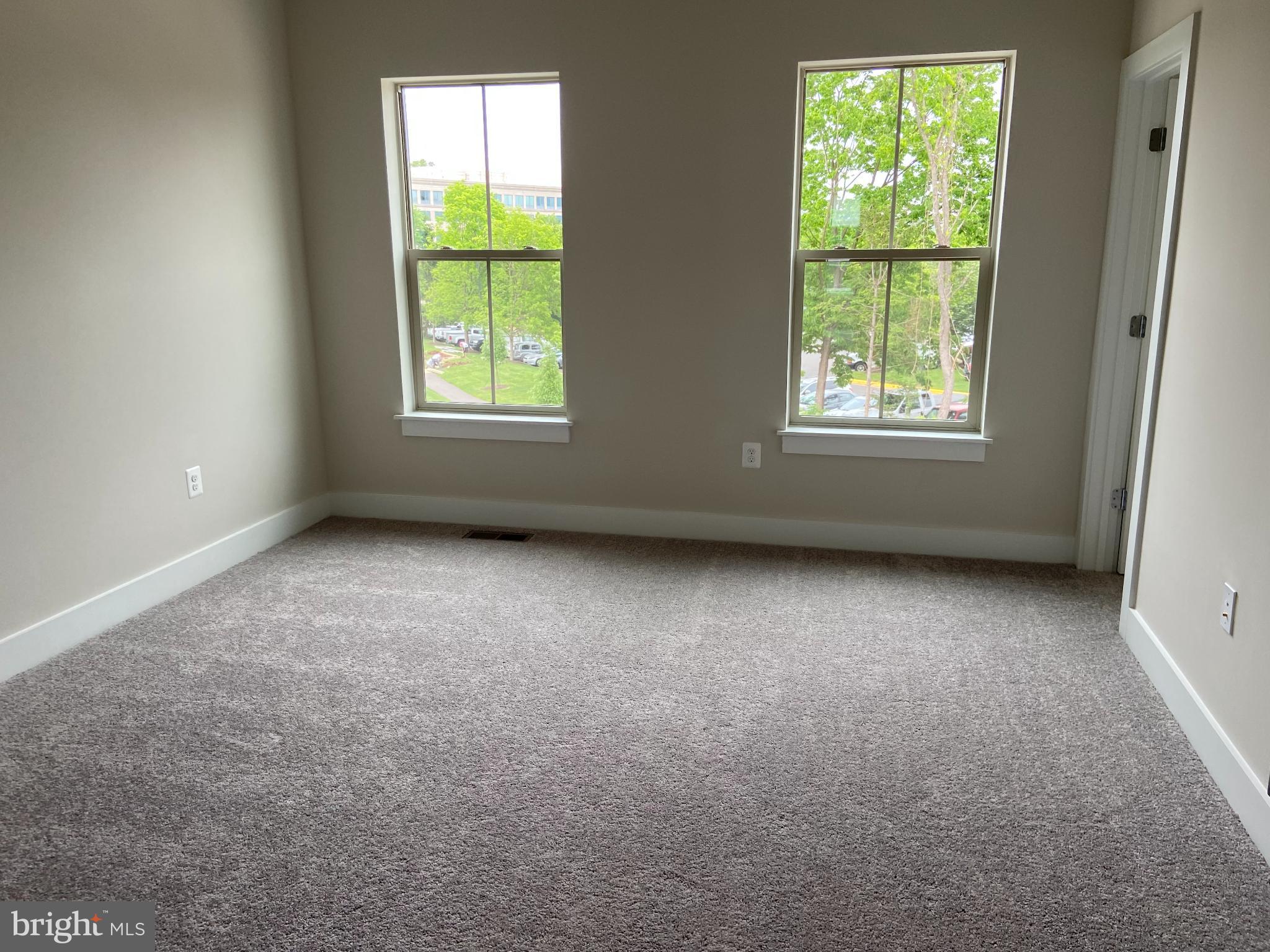 THE RETREAT AT WESTFIELDS - Residential Lease