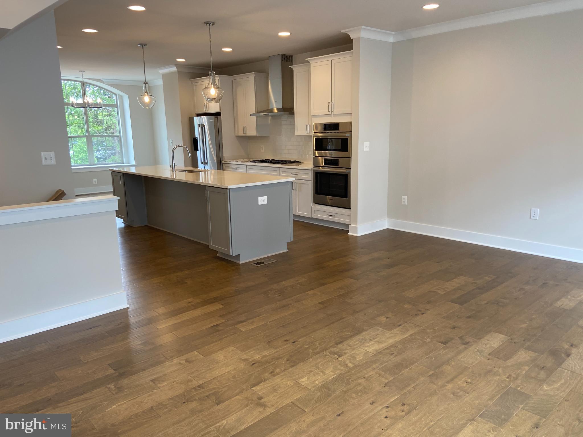 THE RETREAT AT WESTFIELDS - Residential Lease