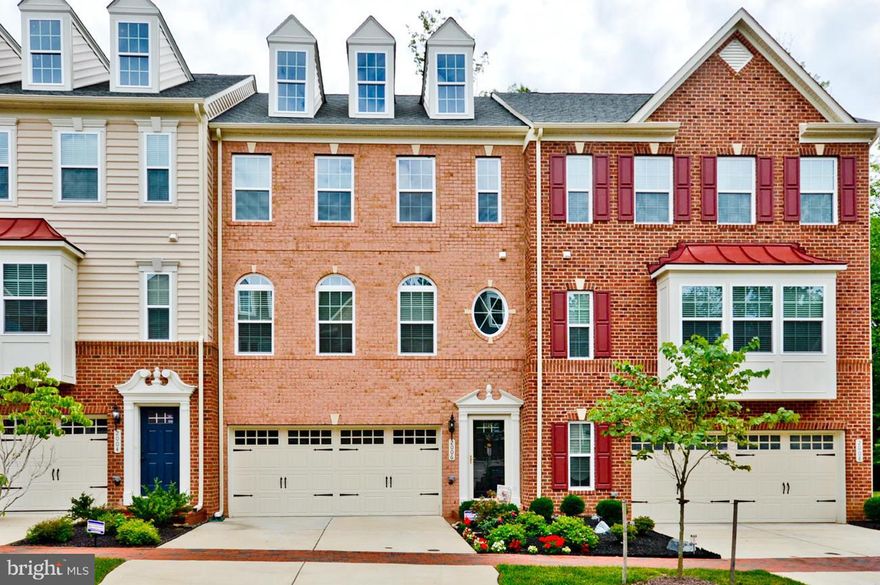 DON'T BUY BRAND NEW BUY WHEN YOU CAN BUY SETTLED AND ESTABLISHED AT MORE THAN $20K-$50K BELOW MARKET VALUE. HOME IS GORGEOUS WITH A TON OF UPGRADES.  IT'S WELL OVER 2500 SQUARE FEET IN A GORGEOUS TOWNHOUSE IN RESORT LIVING BEECHTREE COMMUNITY.  STANDARD SALE. Home includes  3 finished levels, 3 large bedrooms including a super master bedroom and bath, gourmet kitchen, 2 full baths and 2 half bath