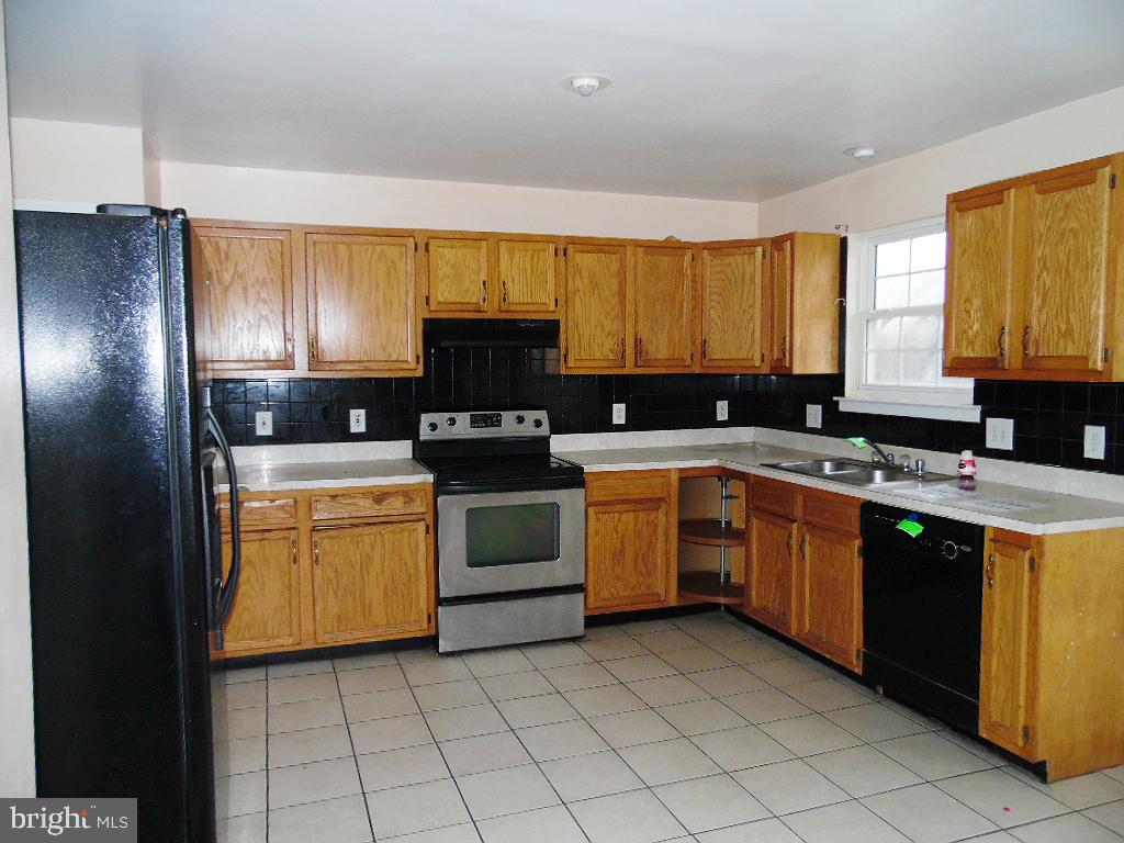 ROCKDALE TERRACE - Residential