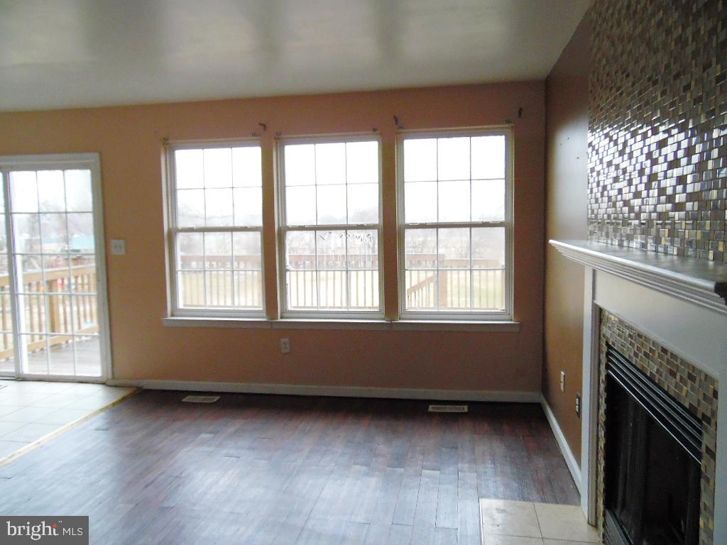 ROCKDALE TERRACE - Residential