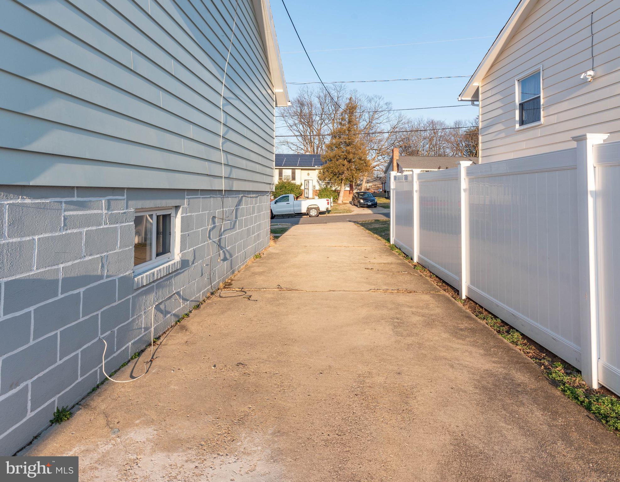 GLENARDEN WOODS - Residential