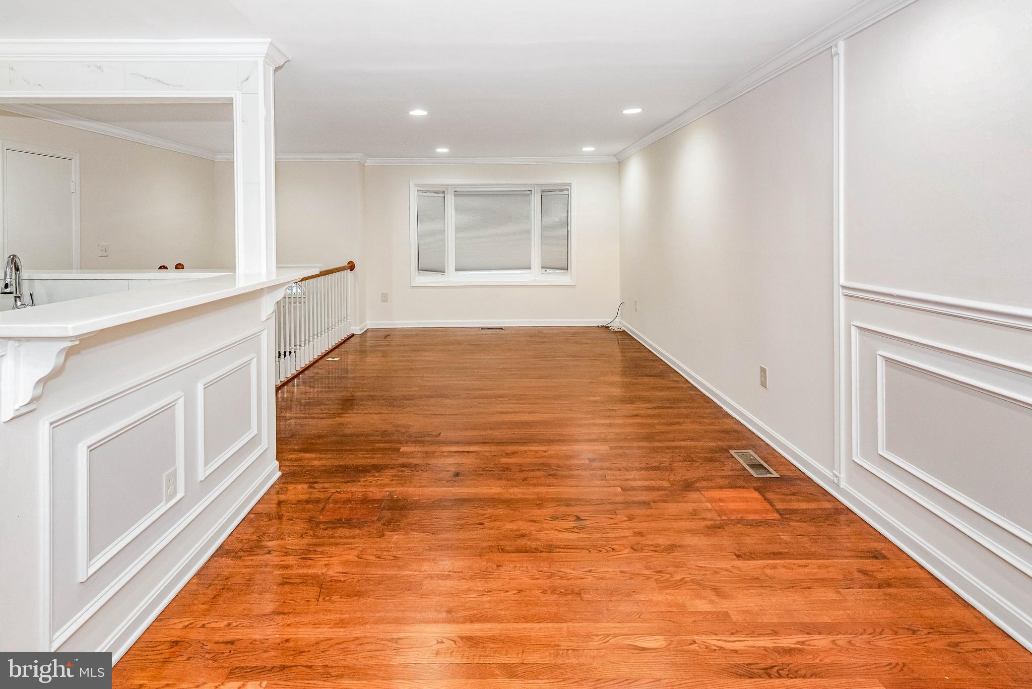 GLENARDEN WOODS - Residential