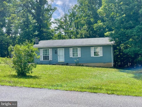 Homes For Sale - 105 Warden Access Road<br/> Hardy County, WARDENSVILLE, WV 26851