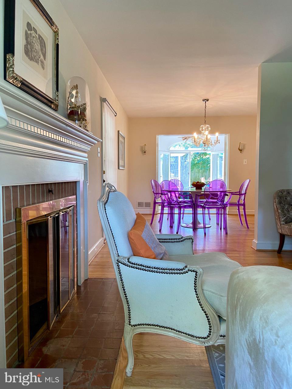 THE FOREST - Residential Lease