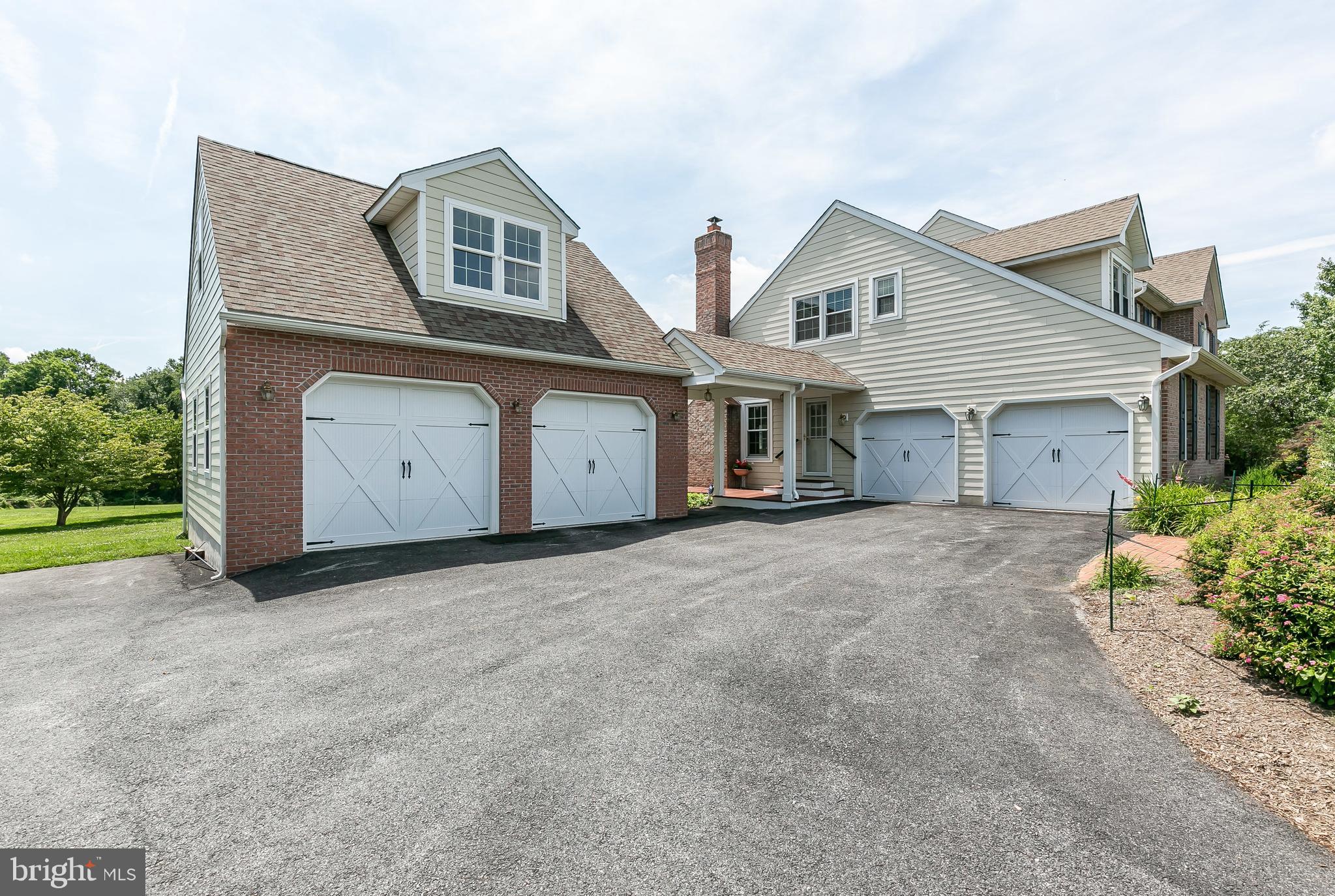 FOX RIDGE ESTATES - Residential