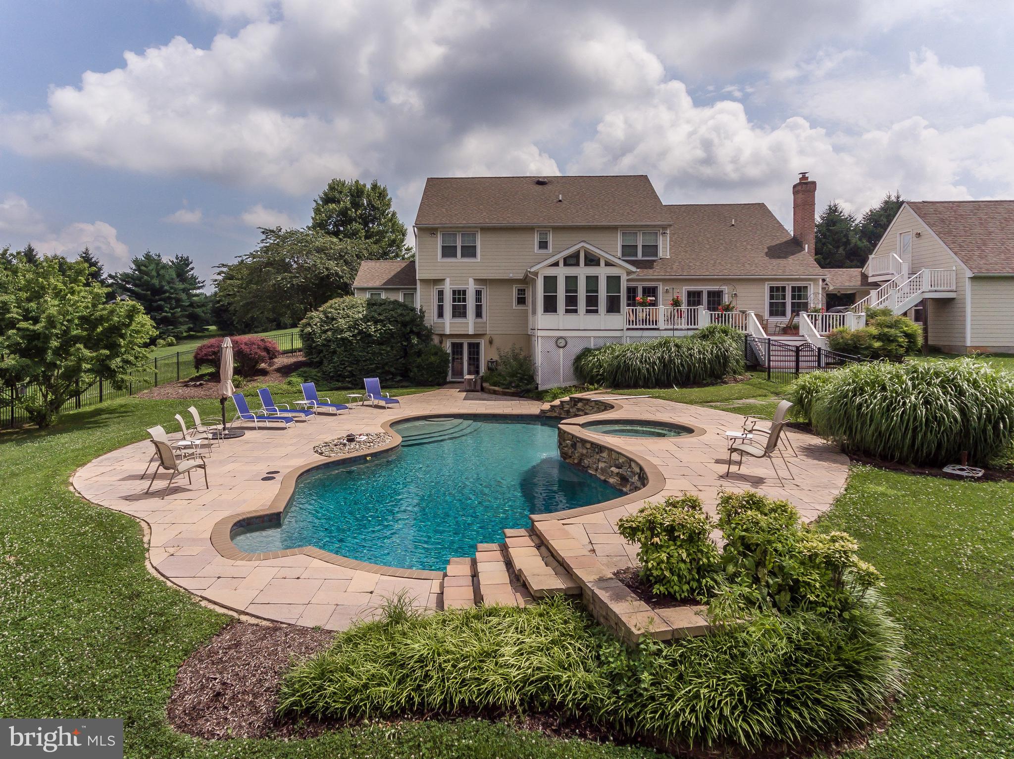 FOX RIDGE ESTATES - Residential