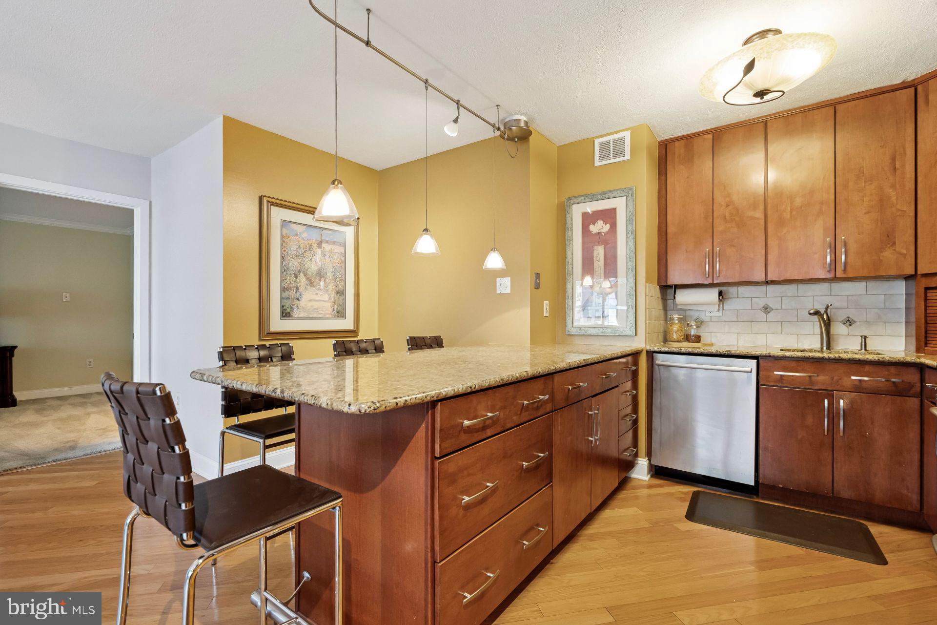 RITTENHOUSE SQUARE - Residential