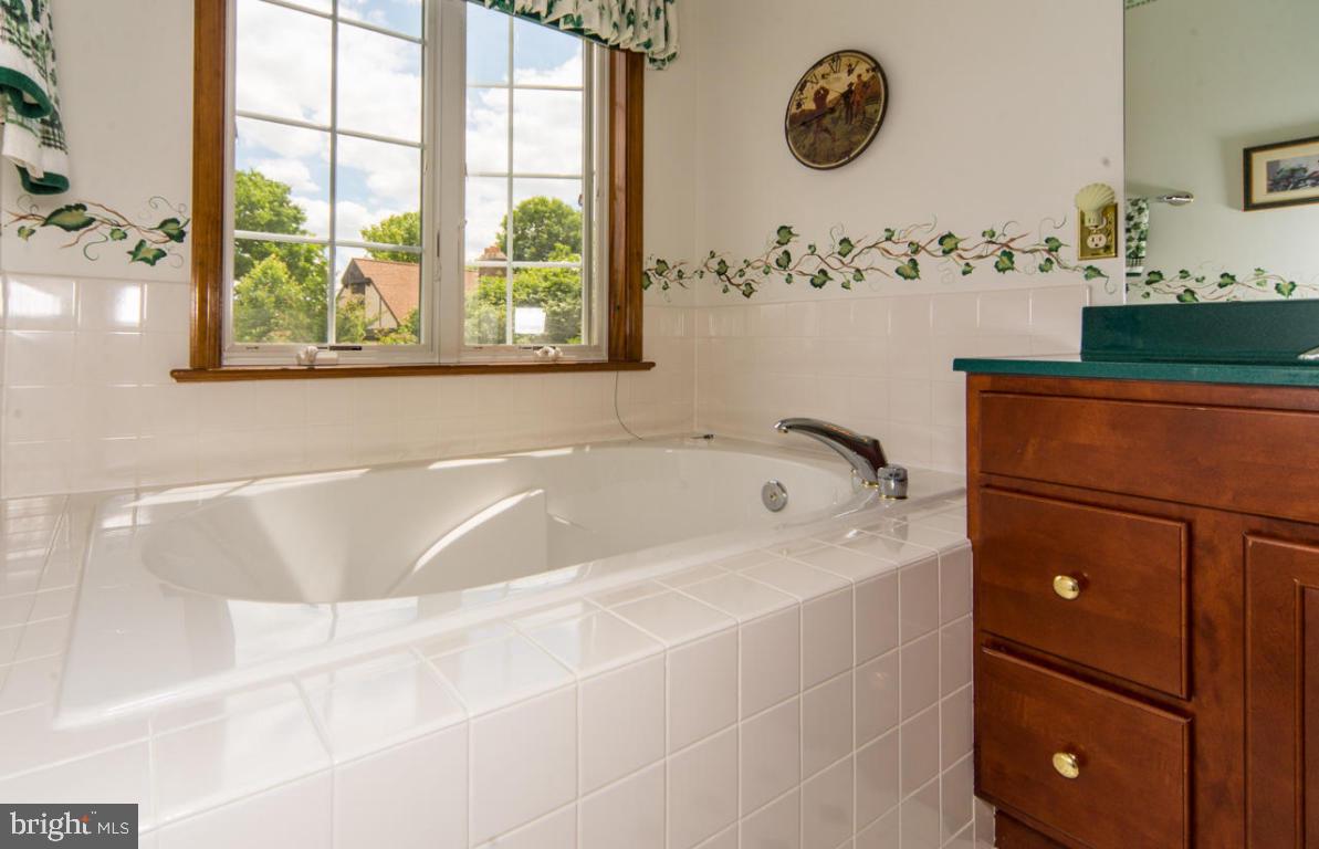 WEST RIDGE - Residential