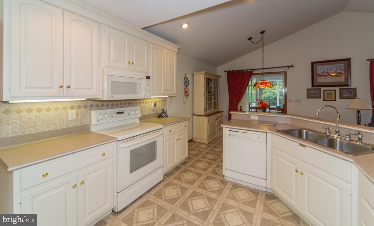 WEST RIDGE - Residential