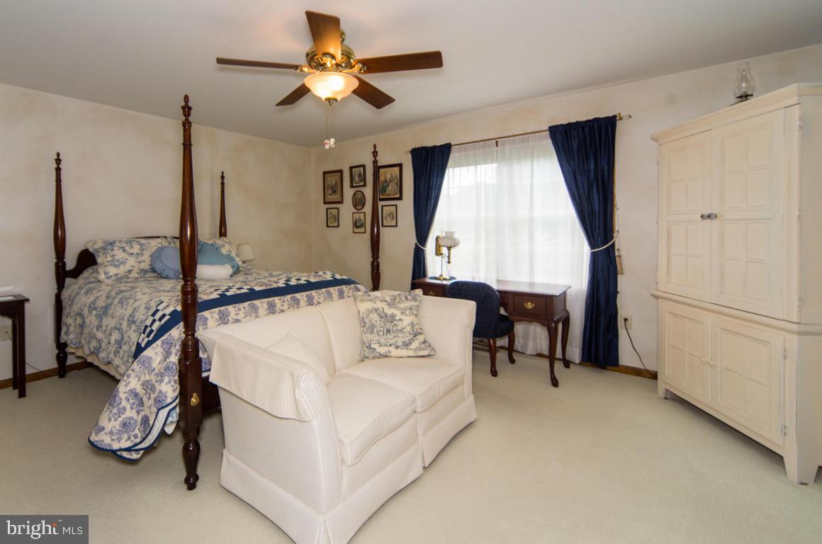 WEST RIDGE - Residential