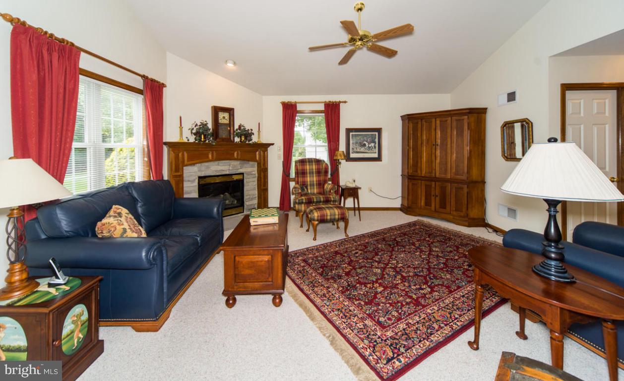 WEST RIDGE - Residential