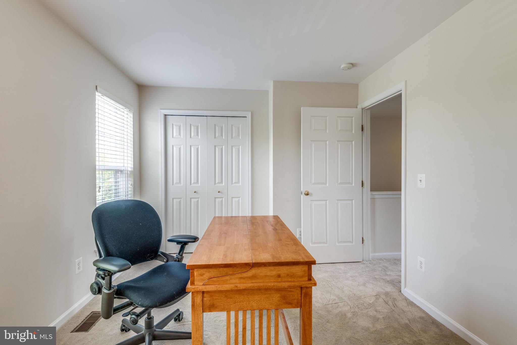 ASHBURN VILLAGE - Residential