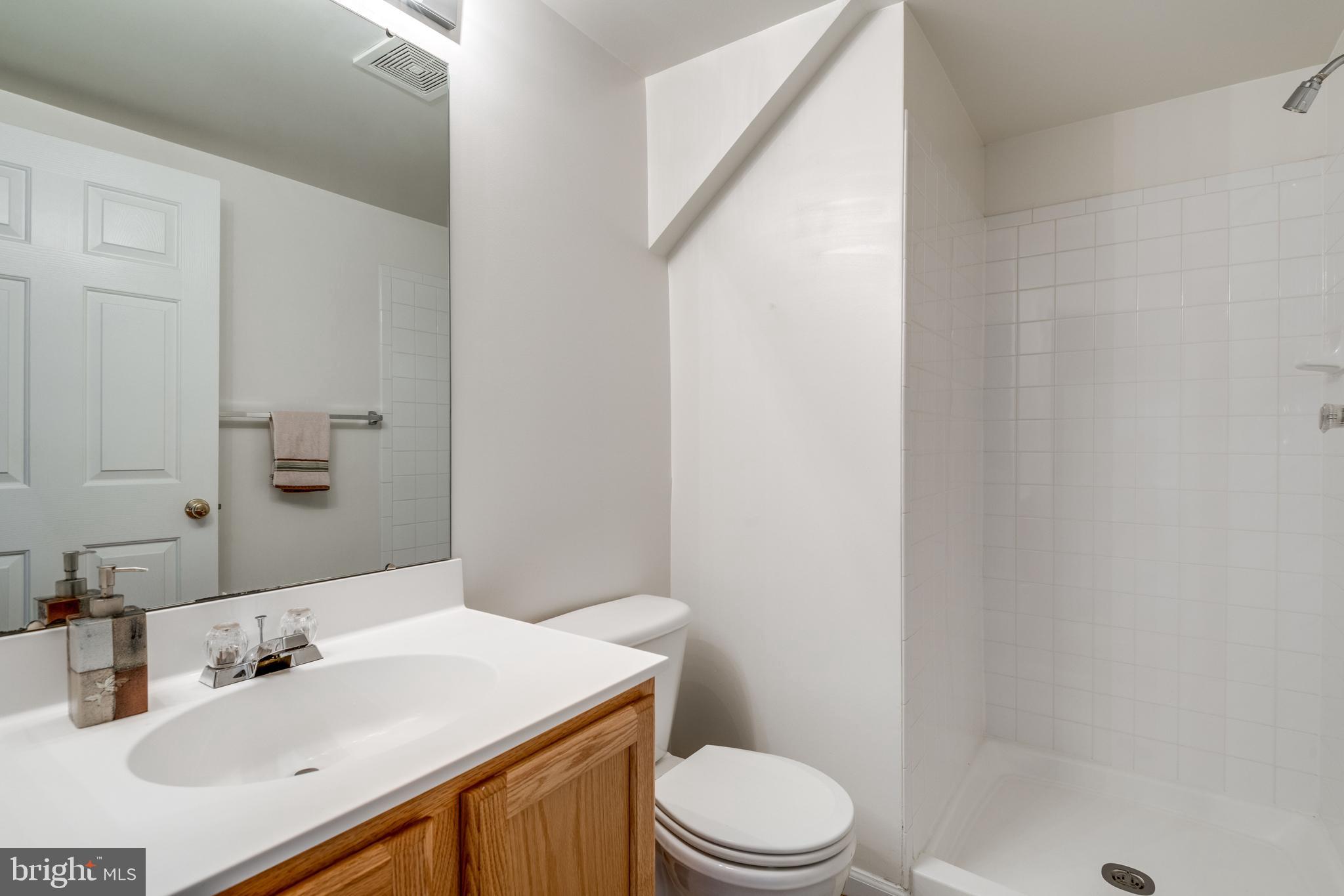 ASHBURN VILLAGE - Residential