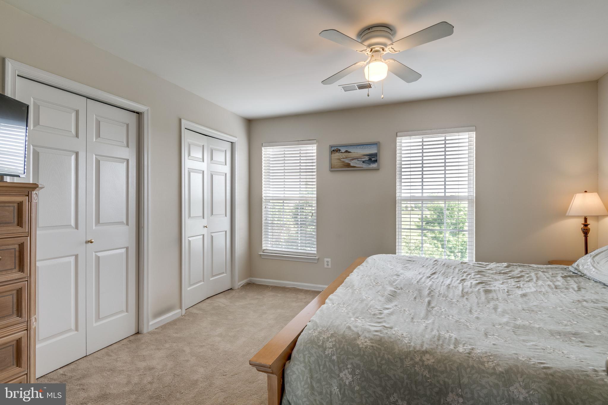 ASHBURN VILLAGE - Residential