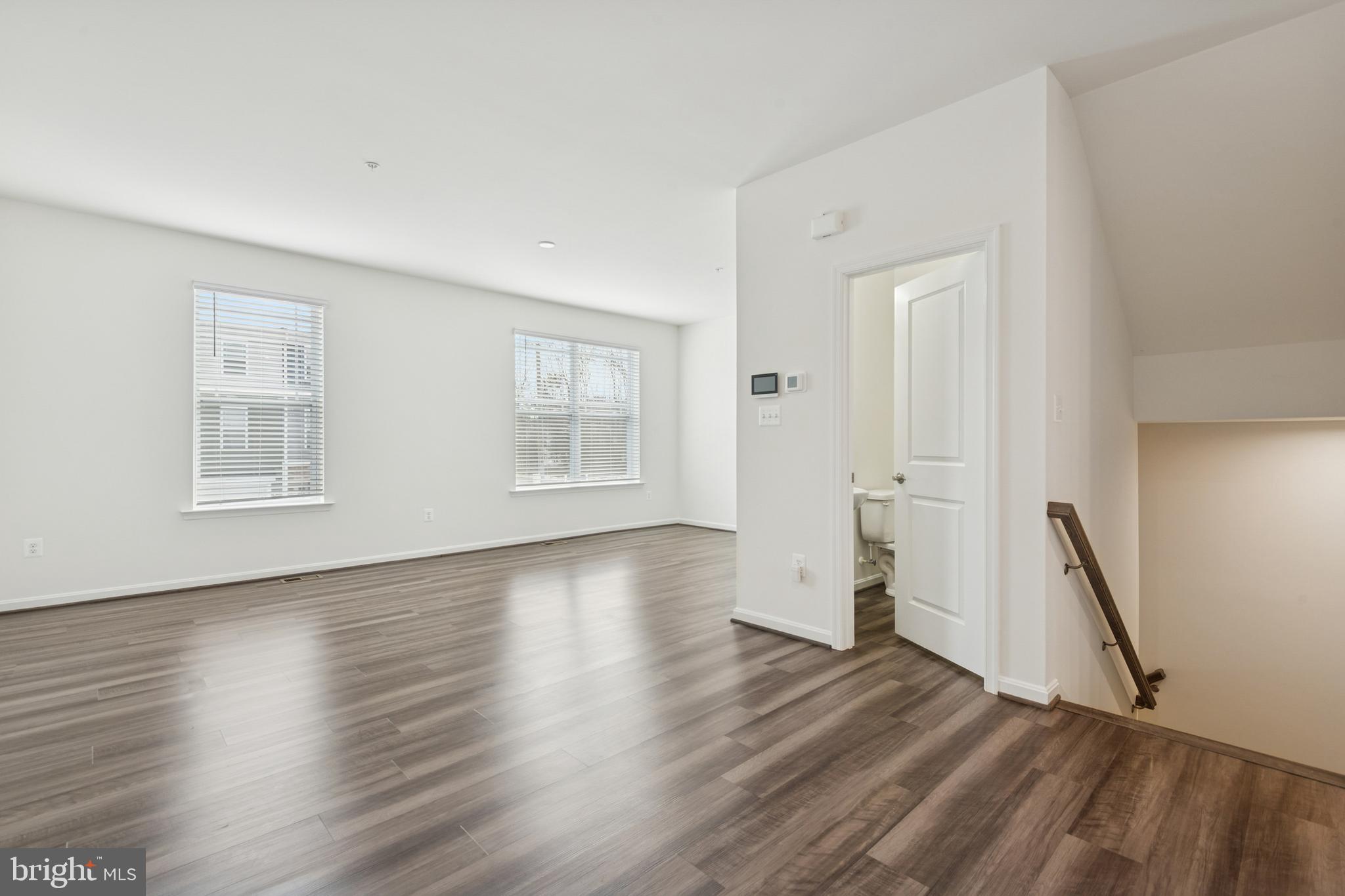 WOLF RUN LANE - Residential