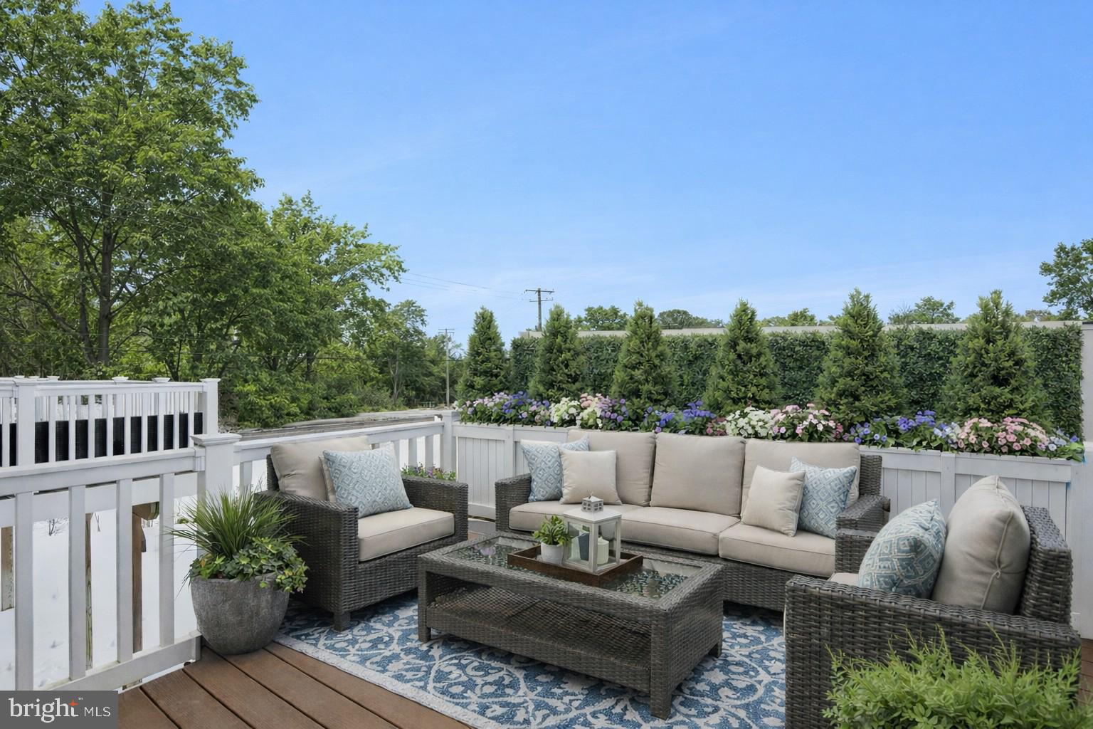 WOLF RUN LANE - Residential