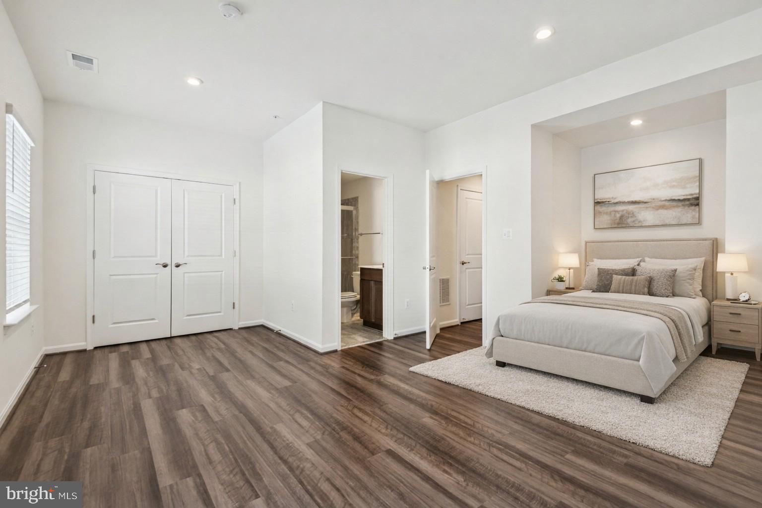 WOLF RUN LANE - Residential