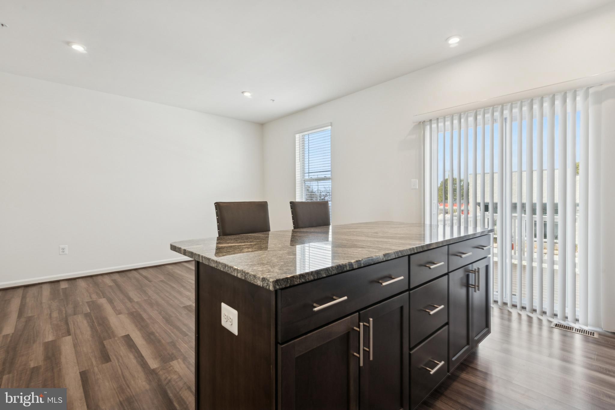 WOLF RUN LANE - Residential