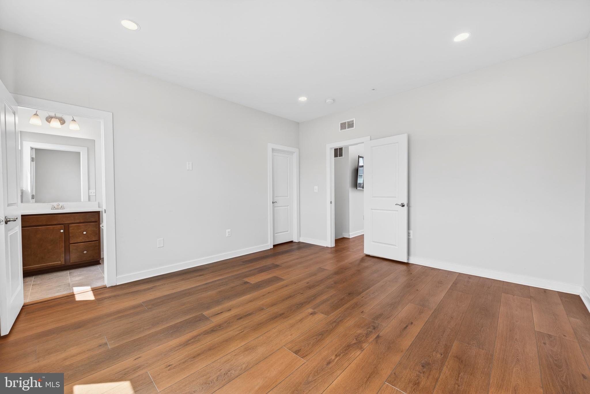 WESTSIDE AT SHADY GROVE - Residential