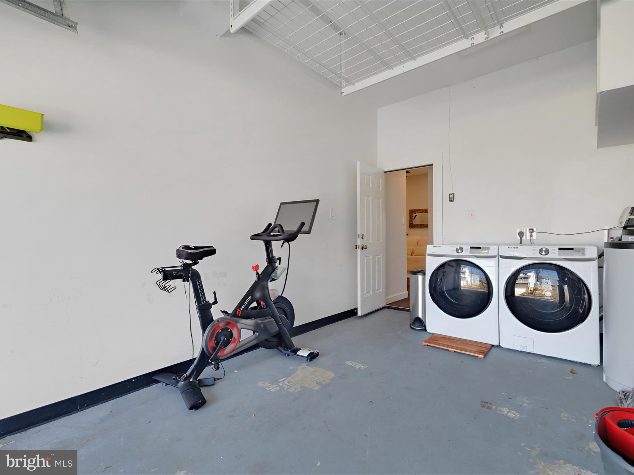 OYSTER HARBOR - Residential