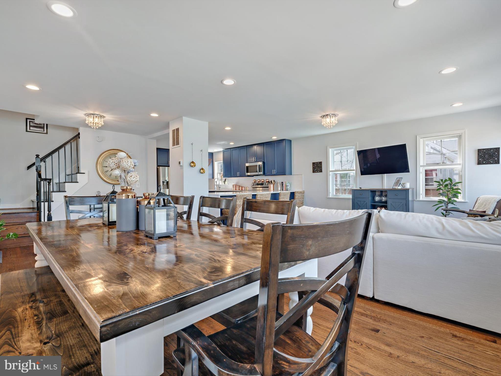 OYSTER HARBOR - Residential