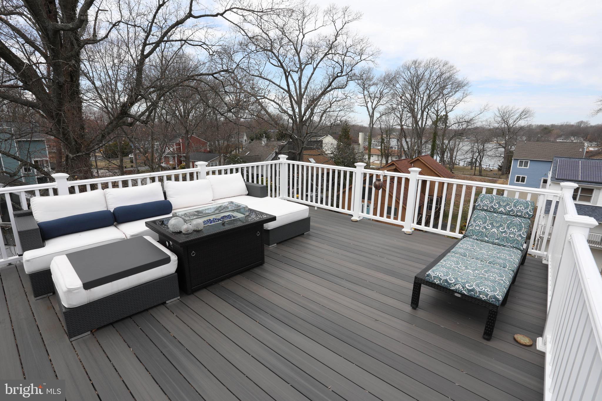 OYSTER HARBOR - Residential