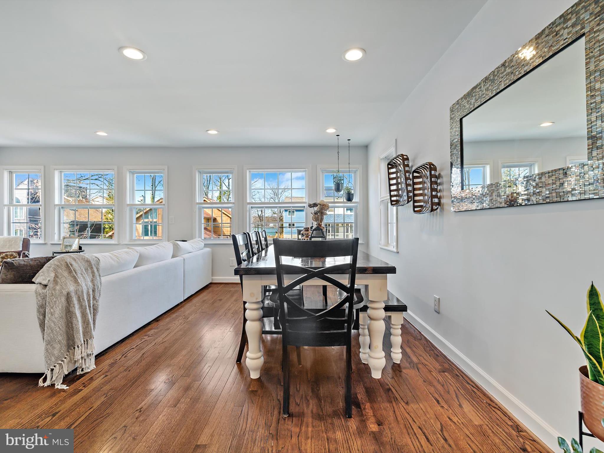 OYSTER HARBOR - Residential