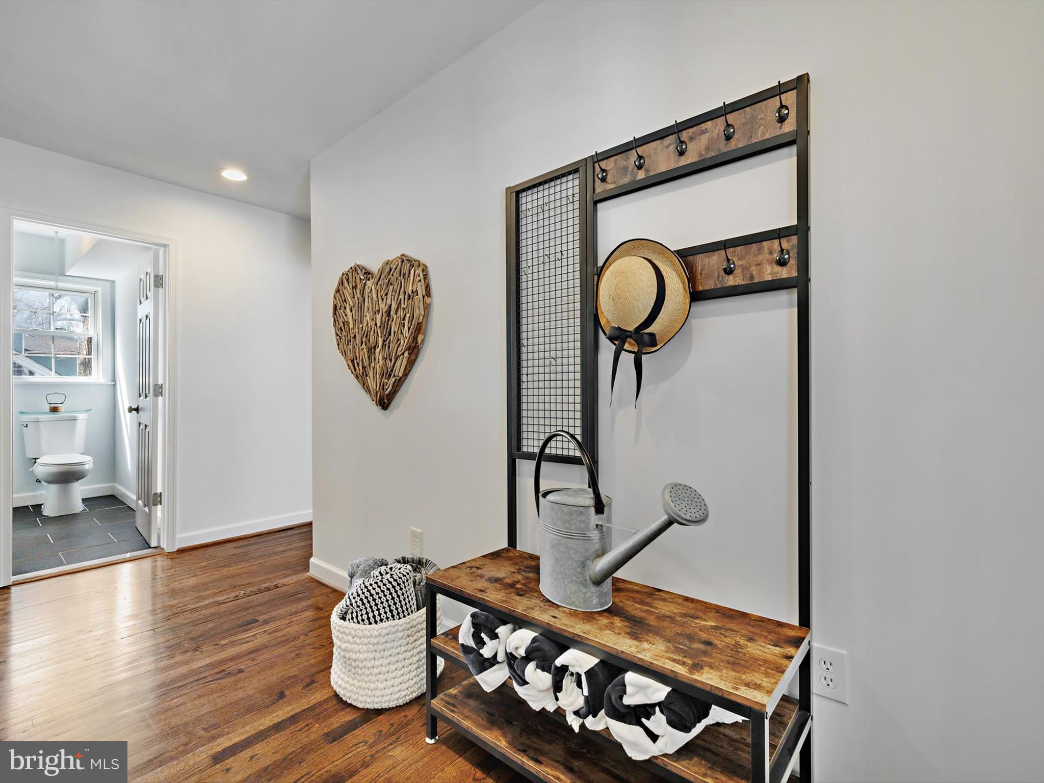 OYSTER HARBOR - Residential