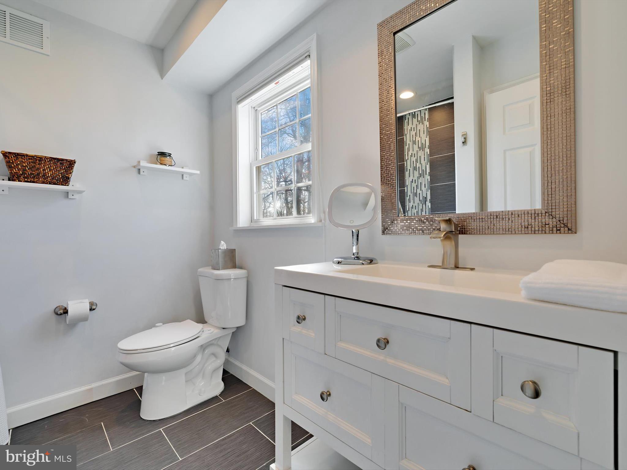 OYSTER HARBOR - Residential