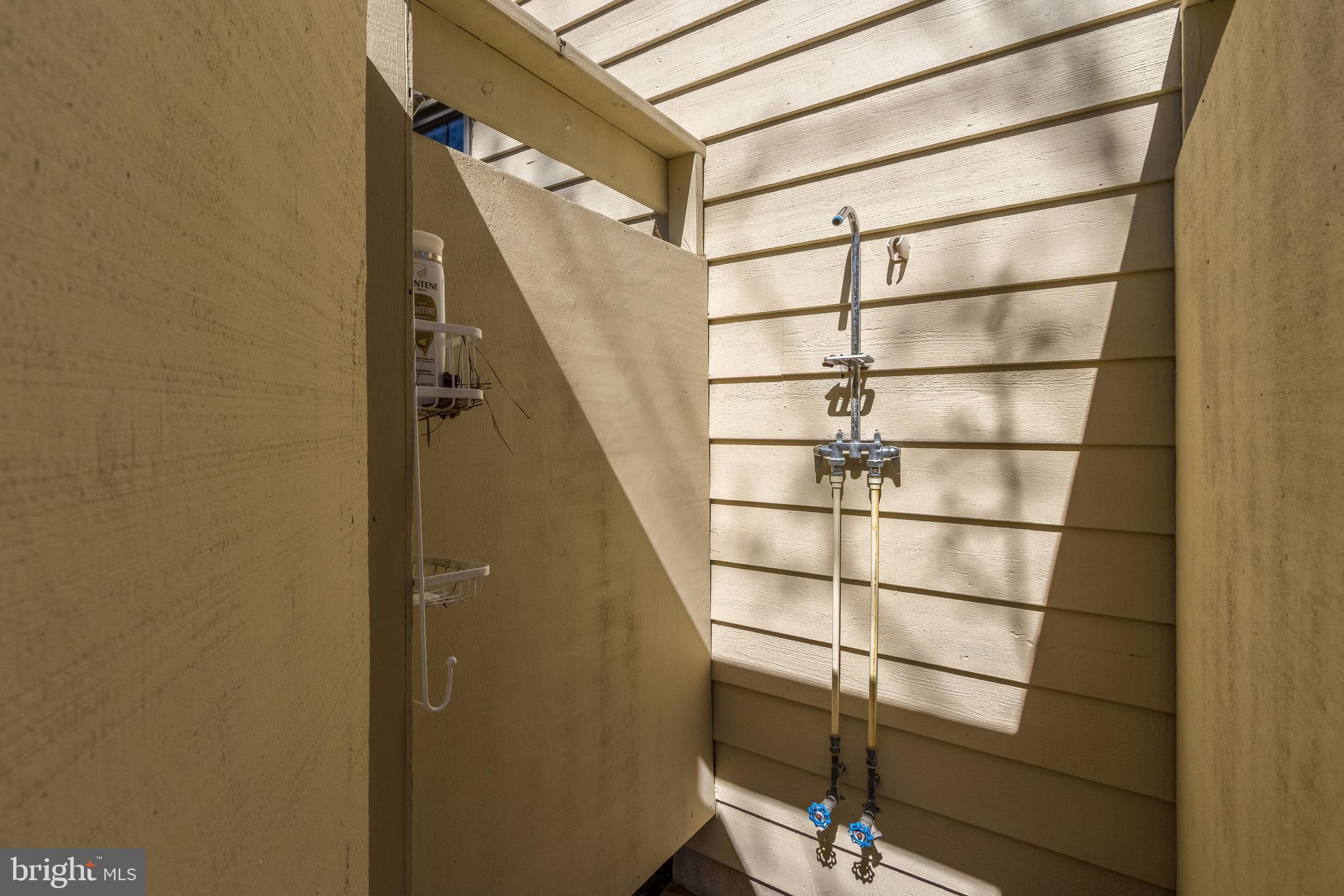 BETHANY PROPER TOWNHOMES - Residential